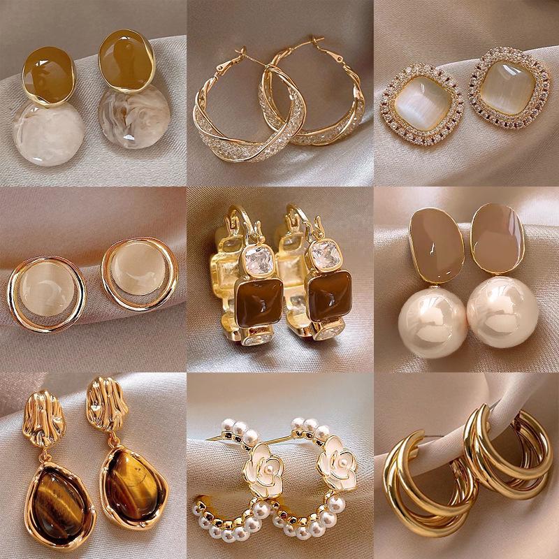 Pearl Asymmetrical Earrings: Elegant Autumn/Winter European & American Style