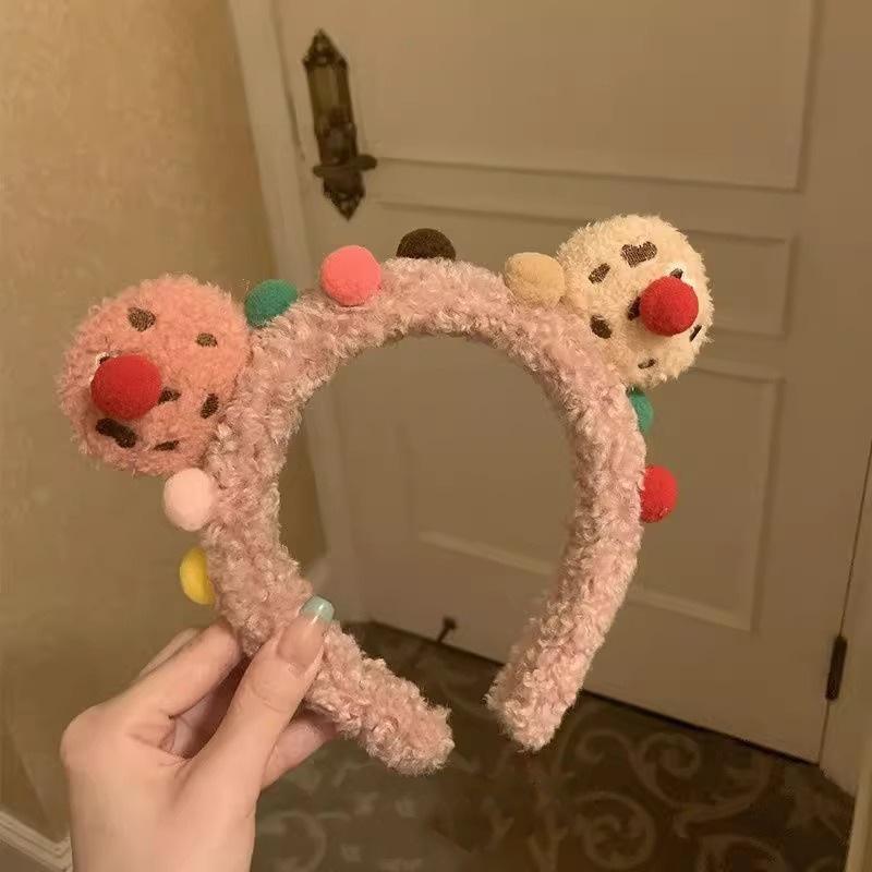 Adorable Bear Headband for Toothbrushing and Face Washing - Cute Cookie Hair Accessory with Hair Clip