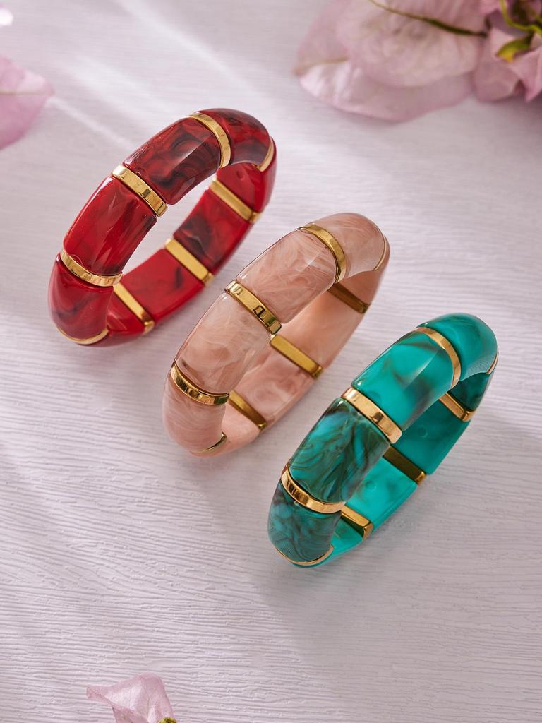 18K Gold-Plated Dopamine Resin Bracelet: European & American Light Luxury Fashion, Versatile Wide Band Elastic Design.