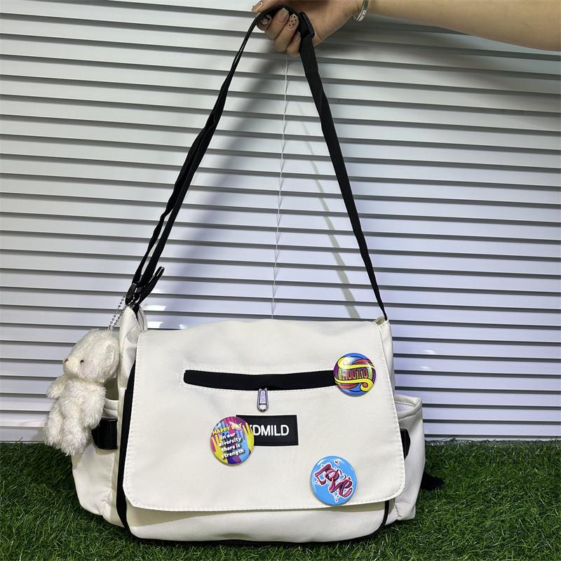 Waterproof Oxford Shoulder Bag, Flip Zipper Teen Men'S Messenger Bag, Student School Bags Badge Pendant, Versatile Crossbody Bag