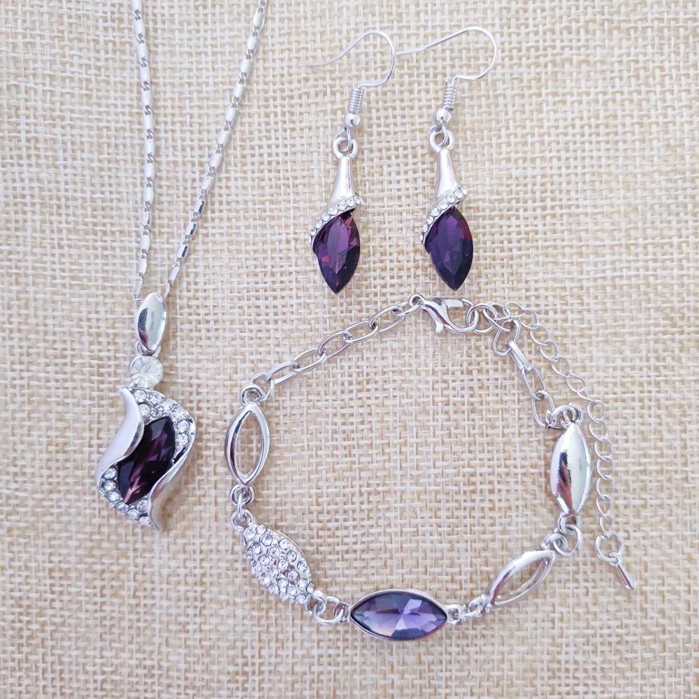 

Комплект украшений из 3 предметов «Ангел Фея» с кристаллами: Ожерелье, серьги и браслет