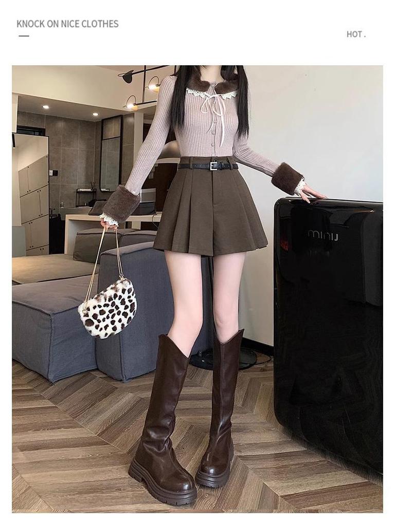 Women's 2024 High-Waist Khaki Woolen Pleated A-Line Shorts for Autumn/Winter