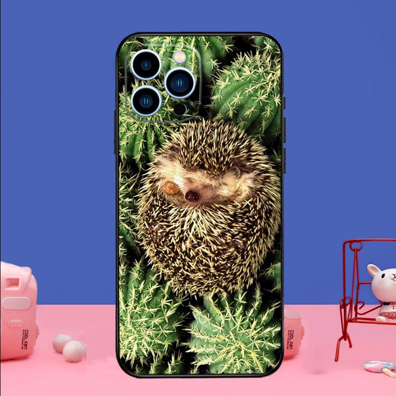 

Kawaii Hedgehog Heart Phone Case For iPhone 16 15 14 13 12 11 17 Pro Max Plus 12 13 mini 16e 17 Air Bumper Cover iPhone 17Pro MAX