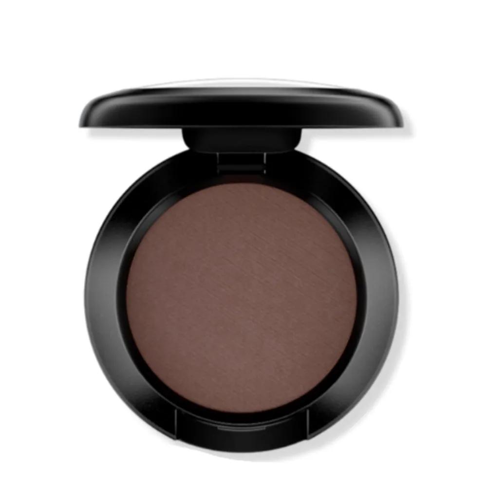 MAC eyeshadow daily birthday girlfriend wife friend Brun