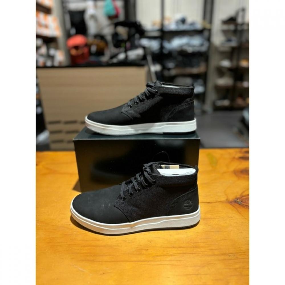 

Timberland Mario Davis Square Mid Lace Up Sneaker Black BK black/290