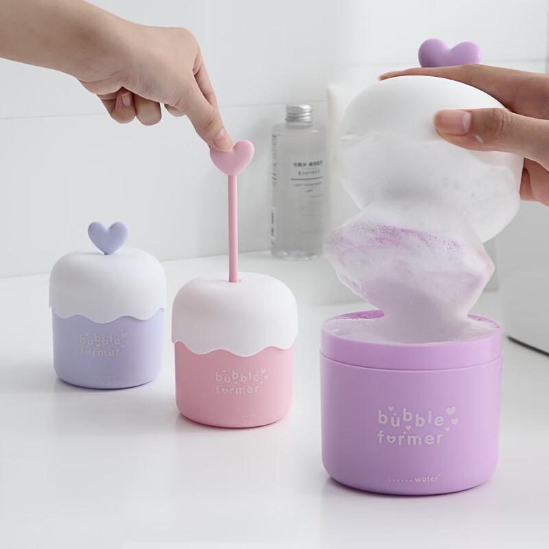 

Manual Facial Cleanser Foam Maker