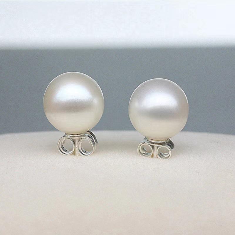 Women's Earrings Pearl High-end Light Luxury Retro Earrings