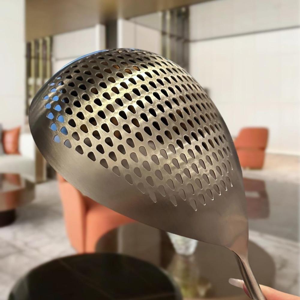 Stainless Steel Slotted Skimmer Spoon with Anti-Slip Wood Handle – Heat-Resistant, Thickened Pasta Spider Strainer