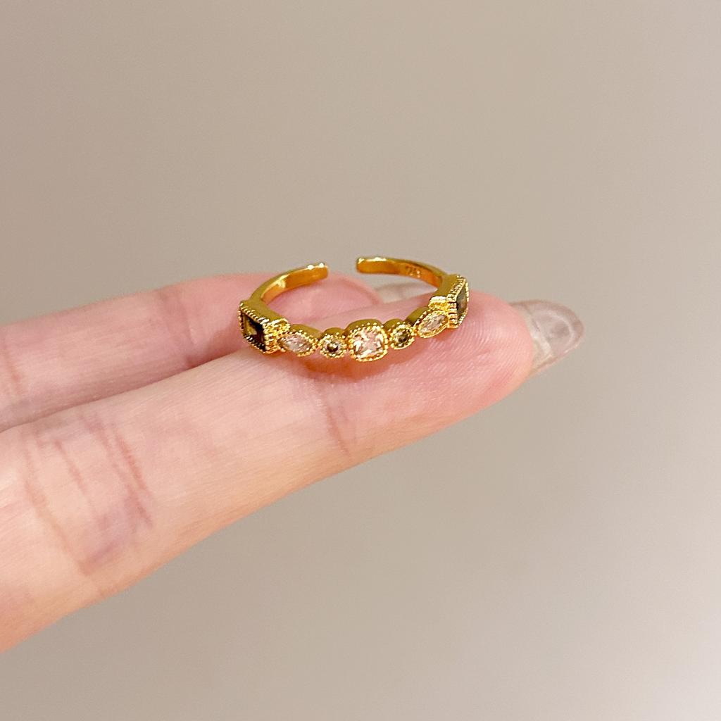 Medieval Brushed Diamond-encrusted Zircon Ring for Women Does Not Fade, Light Luxury and Versatile Open Index Finger Ring Jewelry.
