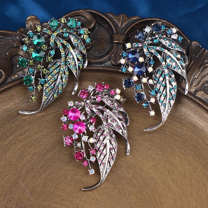Squisite spille a forma di foglia multicolore scintillanti per donna Spille Accessori Casual per Abbigliamento da Festa