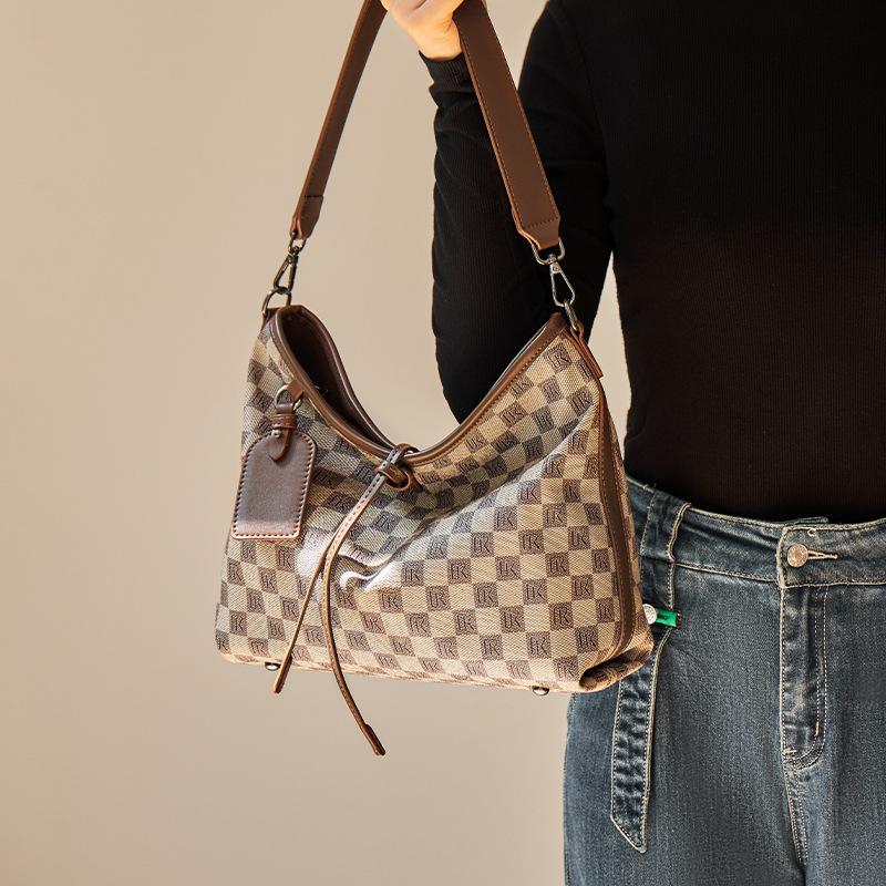 Mrs. Qiao 2025 New Vintage Floral Print Letter Women's Shoulder Bag Large Capacity Crossbody Bag Women's Bag