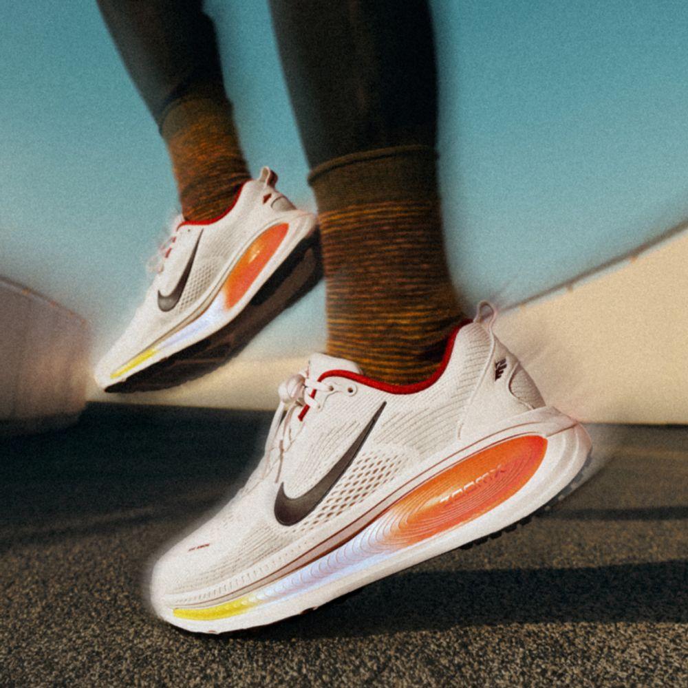Nike Vomero 18 Year of the Horse 42