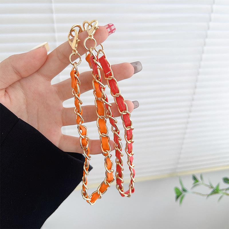 Leichter Luxusstil Hochwertiges Mobiltelefon Tragbare Kette Lanyard Galvanisierte Xiaoxiangfeng Handy-Lanyard Ist für Alle Modelle Anwendbar