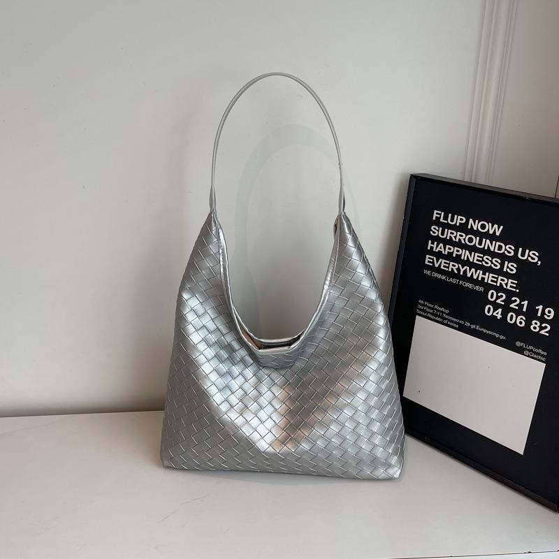 New fashion niche popular solid color woven tote bag versatile shoulder women's bag
