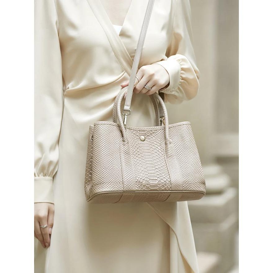 Genuine Leather Bag for Women Unique Shoulder Bag Black Bags High End Business Original New Arrival Limited