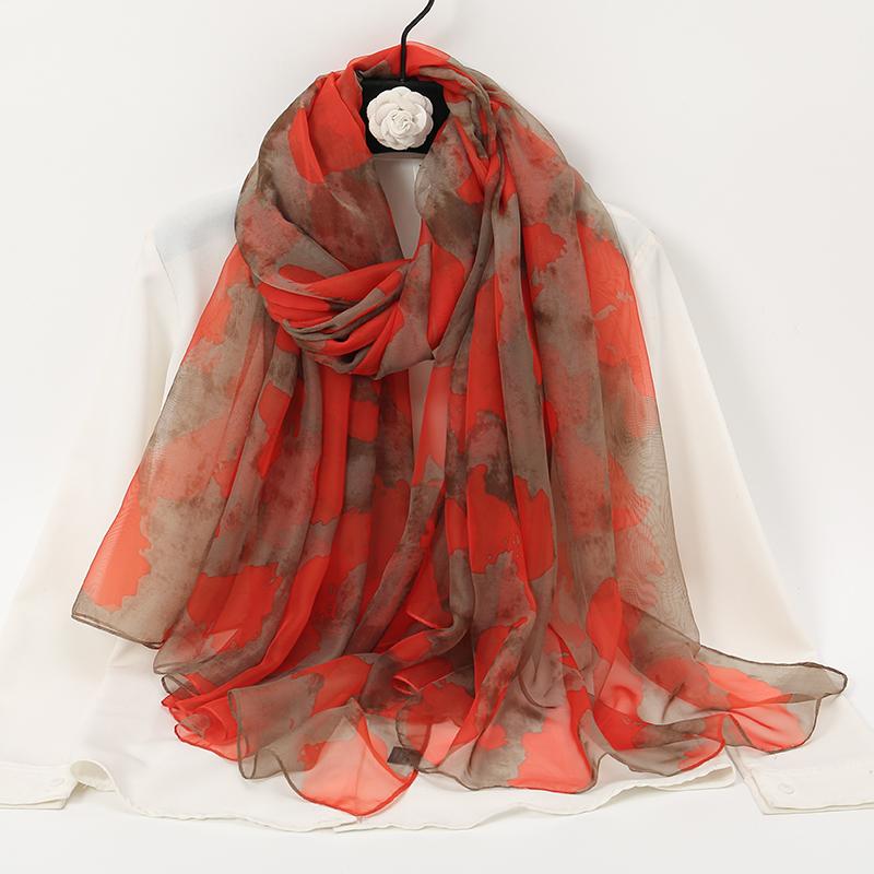 New Luxury Printed Silk Scarf Women Scarves Bufandas Summer Beach Shawls Foulard Flower Design Long Neck Scarves Hijabs