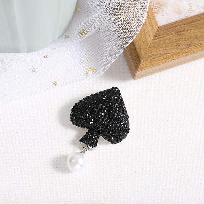 SKEDS Small Size Women Girls Cute Butterfly Owl Crystal Jewelry Brooch Retro Casual Sweater Dress Brooches Animal Badges Corsage