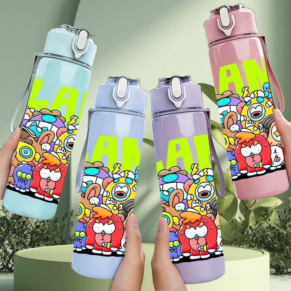 1PC 3 LAND Text Graffiti Collage Print 750ml Color Plastic Sports Water Bottle Leakproof Flip Straw Lid Suitable for Sports Office Home Use