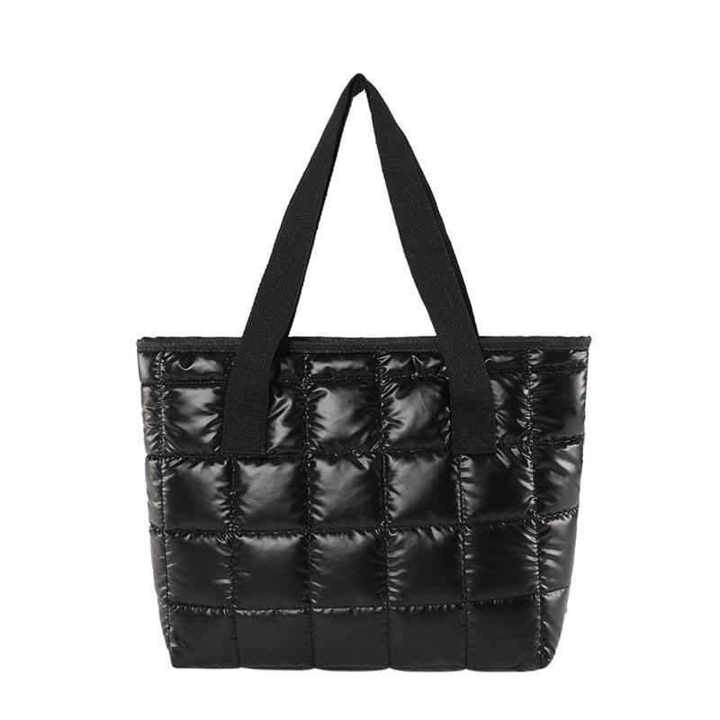 2025 Winter Versatile Influencer Shoulder Bag: Stylish Textured Makeup Tote