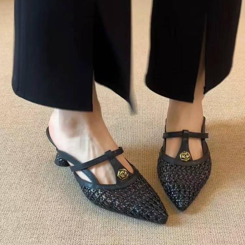 Mode Nouvelles Belles Découpes Respirantes Tissées Baotou Pantoufles Cool pour Femmes en Été, Chaussures à Talons Hauts pour Femmes à Bout Pointu Semi-traîne