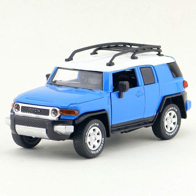 1/32 Scale Pull Back Model Car with Sound and Light, Diecast Toy Vehicle Collection for Toyota FJ Cruiser