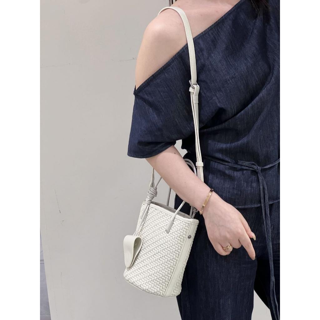 Modische Schaffell Zugband geflochtene Hand-Eimer-Tasche Damen-Tasche 2025 neue vielseitige lässige Umhängetasche Crossbody-Tasche