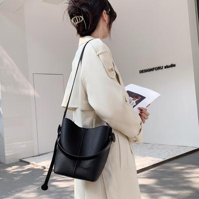 Cowhide Women's Bag New Bucket Bag Women's Messenger Bag Portable High-end Niche Single Shoulder Leather Women's Bag