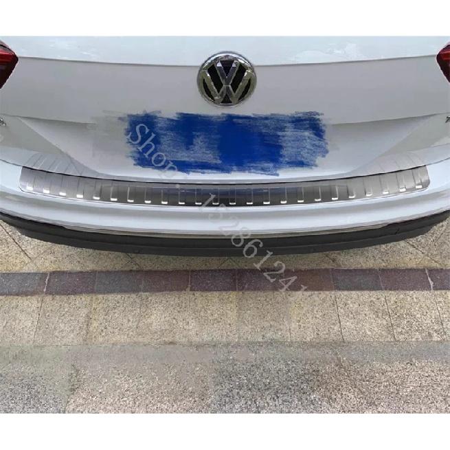stainless steel Rear Bumper Protector Sill Trunk Tread Plate Trim 2017 2018- Car Accessories For Volkswagen Tiguan R-Line