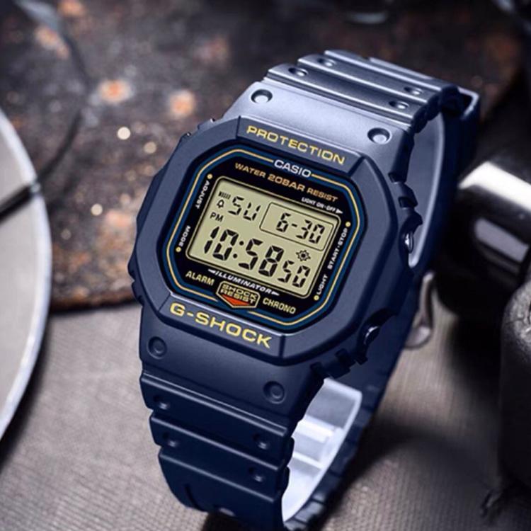 Casio G-Squad Series G-Shock Origin Series Small Square Electronic Backlight Countdown Timer Calendar Quartz Movement Men Watches Gray DW-5600RB-2