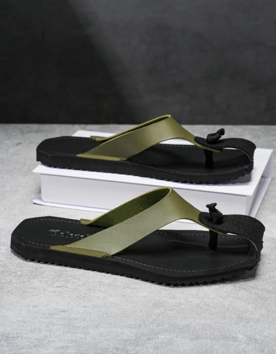 Fashion New Arrival Summer Men's Flip Flops Non-Slip Casual Flats Sandals Outdoor Beach Shoes Fashion Male Slippers Soft Simple Slides
