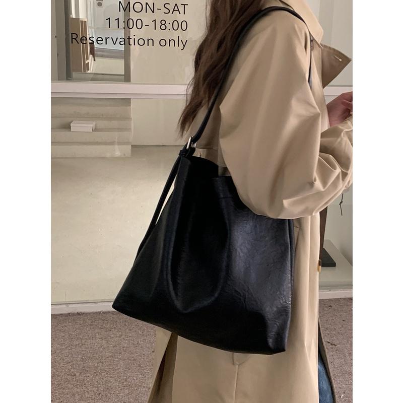 Ladies Lazy Large Capacity Tote Bag, Fashion Commuter Soft Leather Bucket Bag, Student Crossbody Shoulder Bag