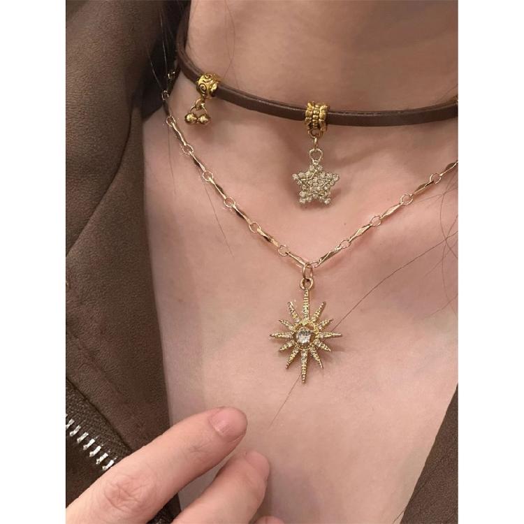 Metal Chain Necklace with Sunflower and Star Pendants Clavicle Choker for Women