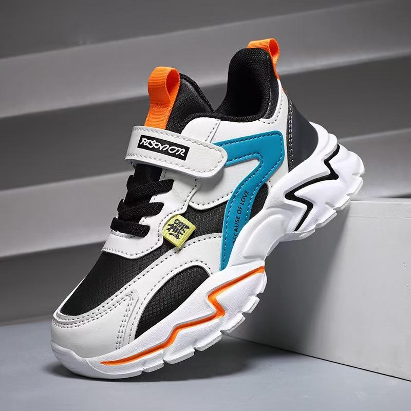 2025 spring new mesh breathable boys' shoes medium and large children's soft sole light primary school running children's sports shoes