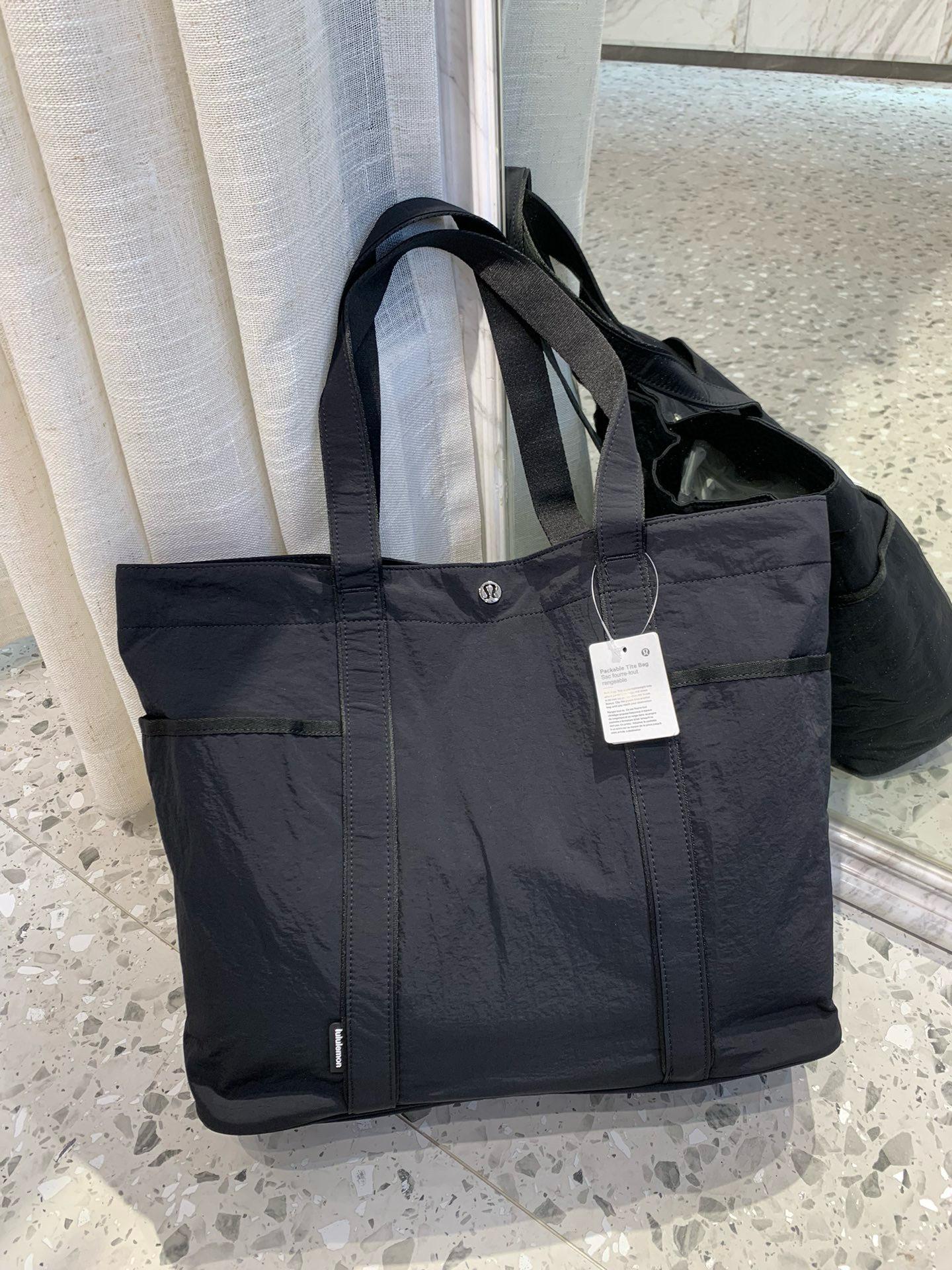 Women s bag new multi-pocket waterproof canvas bag 20L large capacity yoga tote bag handbag women s чёрный