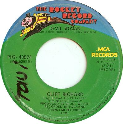 7-inch Plaat CLIFF RICHARD - Devil Woman / Love On (Schitter Door) PIG40574 The Rocket Reco 1976 US Rock Gebruikt