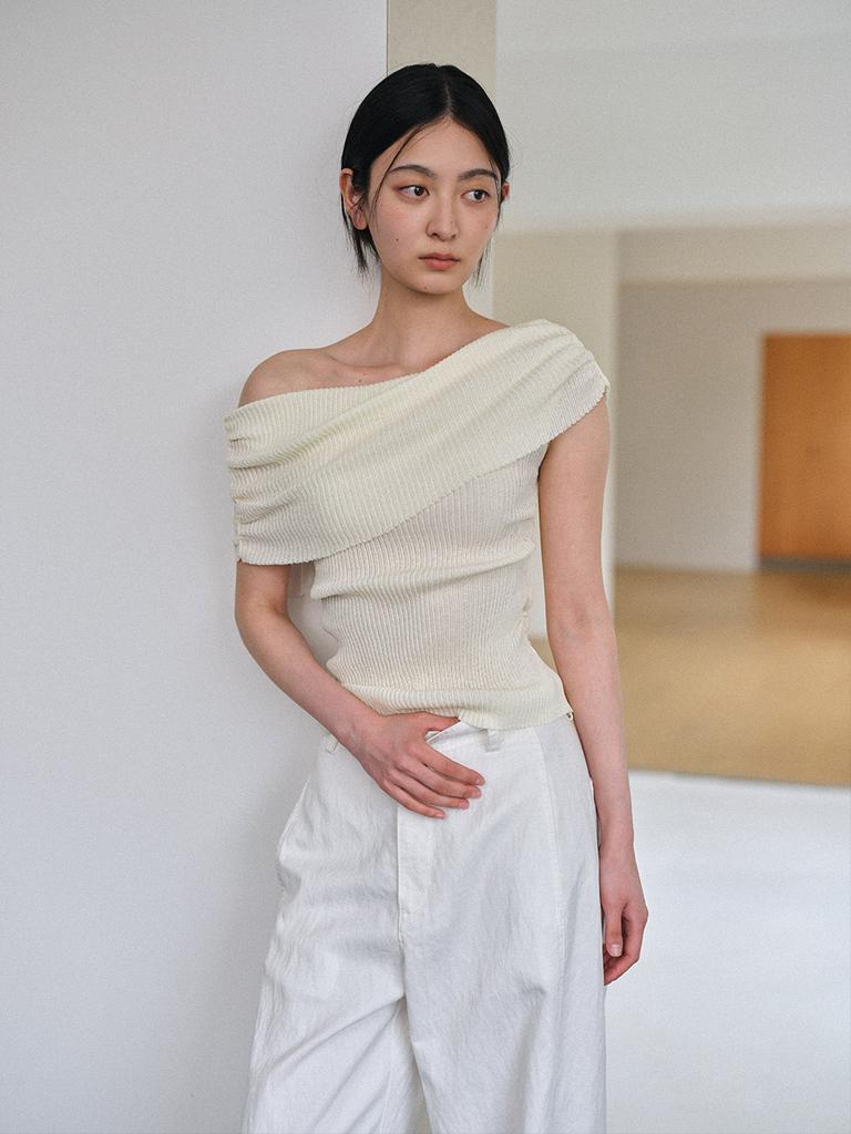 HUNCH Folded Off-Shoulder Knit Top (2Colors)