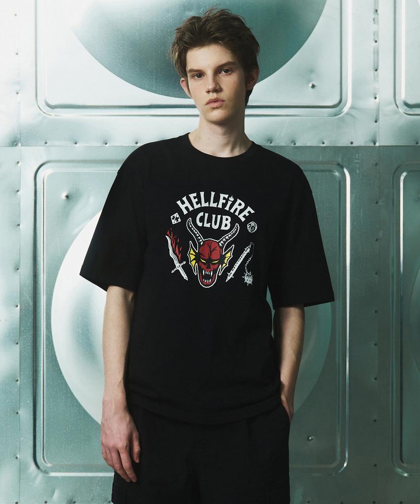 MUSINSA STANDARD [Stranger Things Collaboration] Hellfire Club T-Shirt 1 [Black]