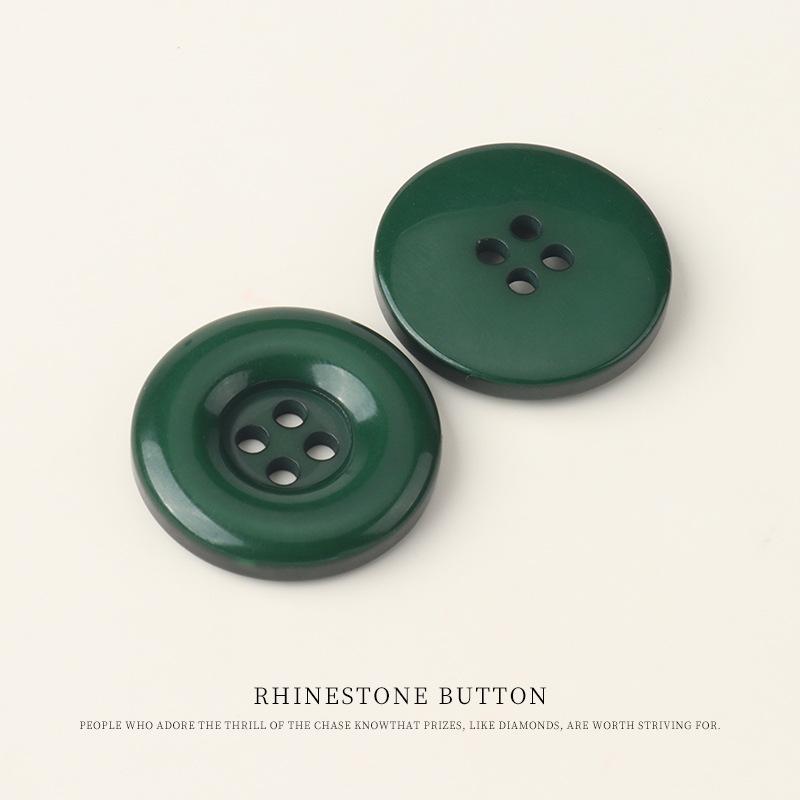 Harzfarbige Knöpfe Schwarz und Weiß Runde Vieraugen Große Runde Kantenknöpfe Mantel Windjacke Pullover Jackenknöpfe