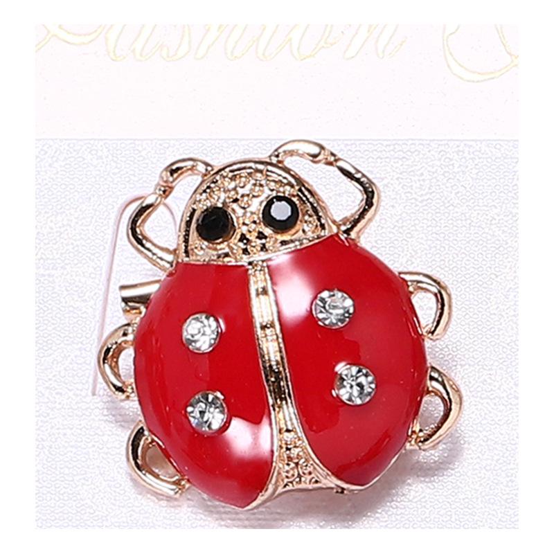 Creative Cartoon Ladybug Brooch - Versatile Beetle Pin for Fashionable Shirt Accessories