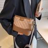 Niche diamond stray bag 2025 new contrasting colors popular wide shoulder strap messenger bag fashionable and simple shoulder bag