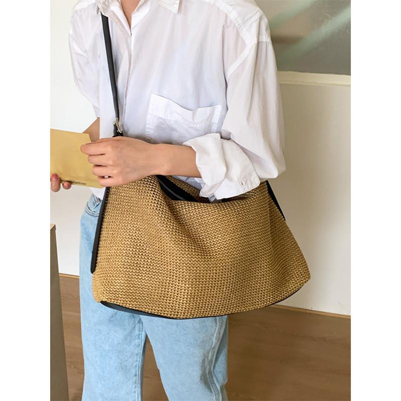 IELGY Ladies Straw Tote Bag - Large Capacity One Shoulder, Perfect for Beach Outings