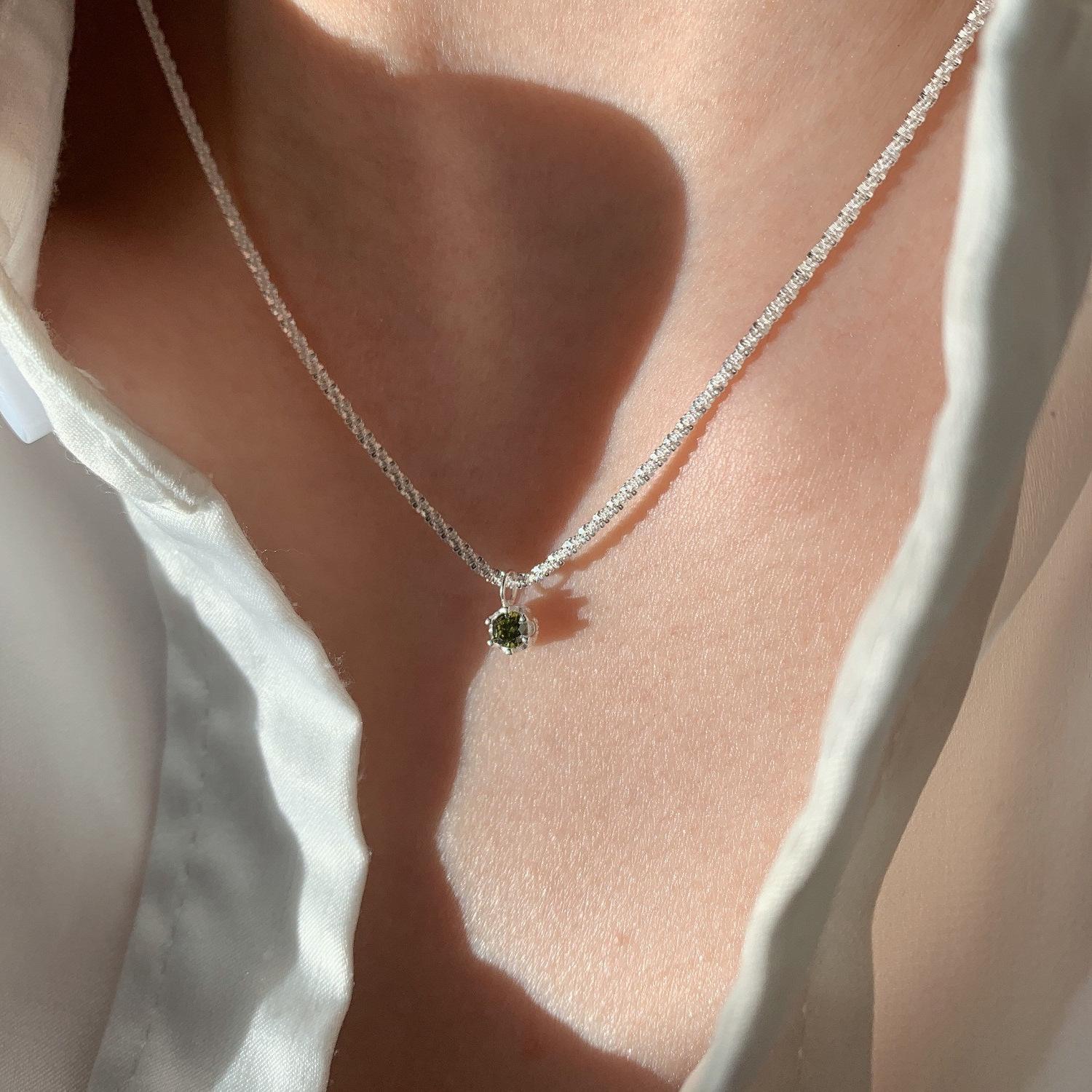 Pink Zircon Crown Necklace: Elegant Sparkling Star Clavicle Chain for Women