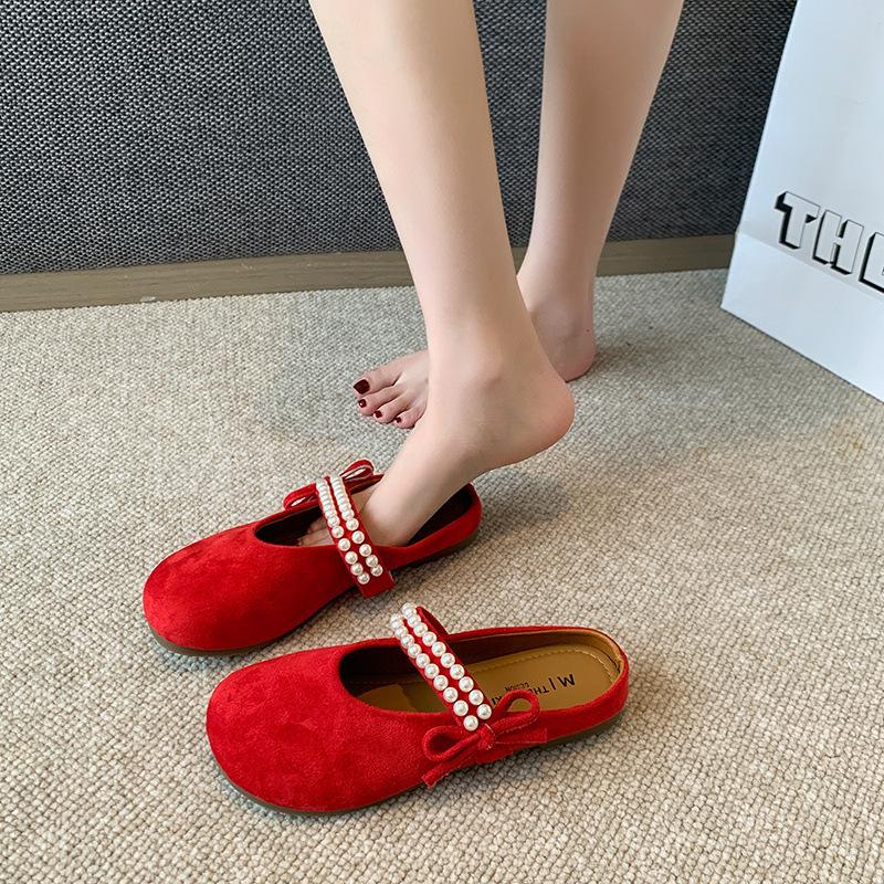 Sandals women's summer ins2025 fashion net red outer wear flat bottom super fire new fashion cool slippers beach shoes