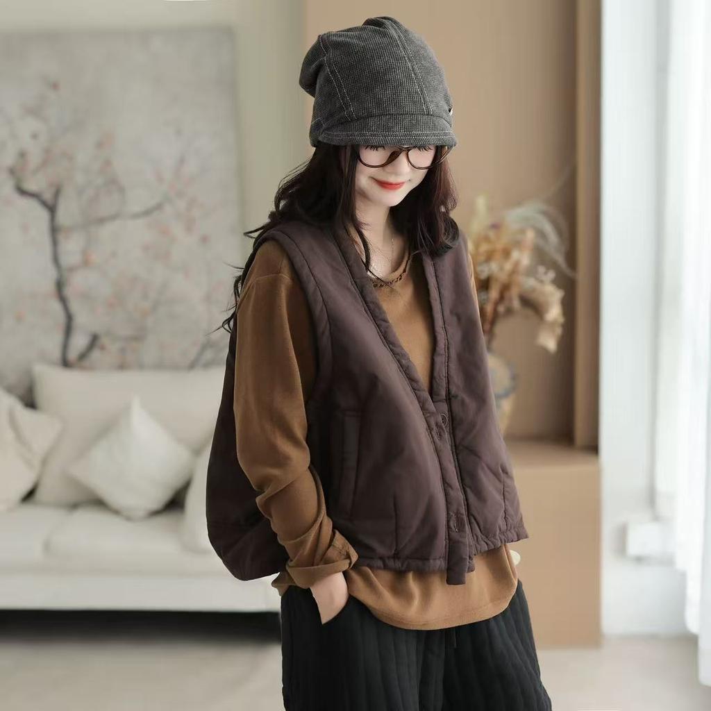 Women's Short Sleeveless V-Neck Cotton Linen Vest Ethnic Style Button Pocket Pure Color Commute Style Jacket