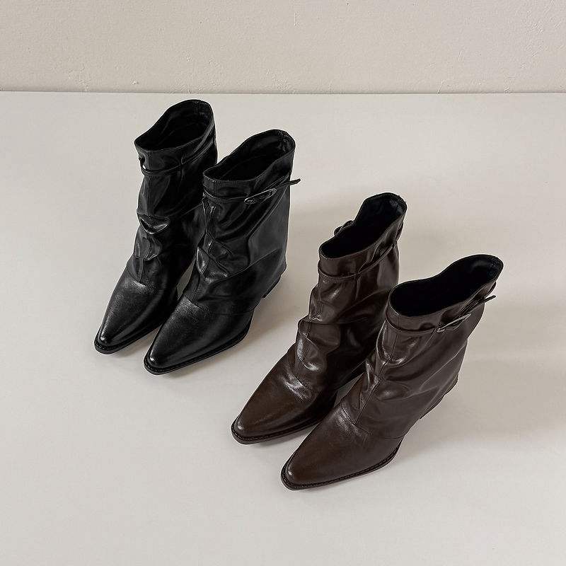 Krazing Pot Cow Skin Winter Square Toe Size 42 Square Heels Metal Buckle Women Zipper Chelsea Boots Women Pleated Decoration Ankle Boots
