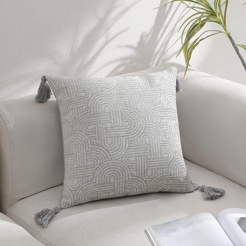 Polyester-cotton Yarn-dyed Jacquard Tassel Geometric Simple Throw Pillow Bedside Sofa Cushion Waist
