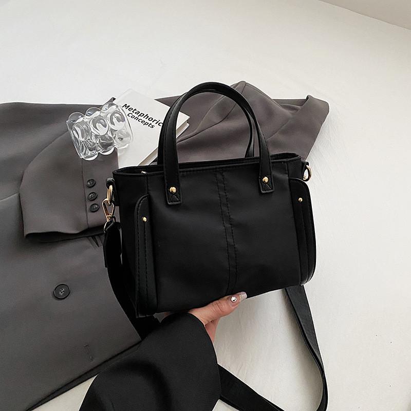 Stylish Nylon Bag Women 2023 New Korean Style Autumn Winter Retro Fashion Square Bag Single Shoulder Bag Black