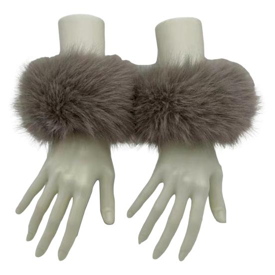 1 Pair Faux Fur Wrist Warmers Fluffy Women Plush Sleeve Cuffs Windproof Thermal Accessory for Jackets Sweaters