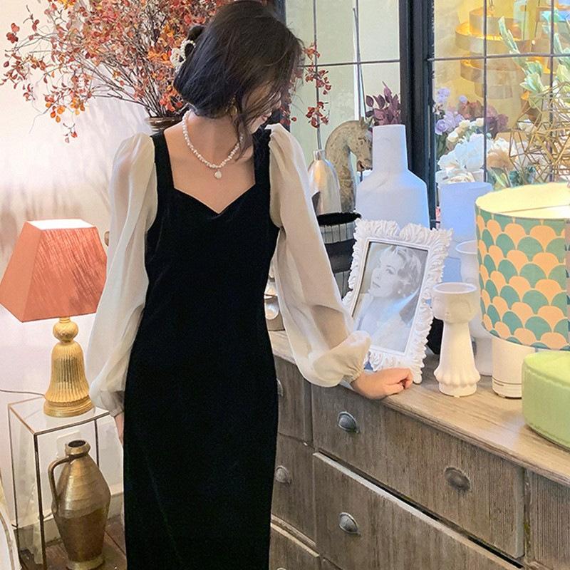 Hepburn Style Small Black Dress Women's Autumn and Winter French Retro Lantern Sleeves Medium Long High Waist and Thin Square Neck Velvet Dress