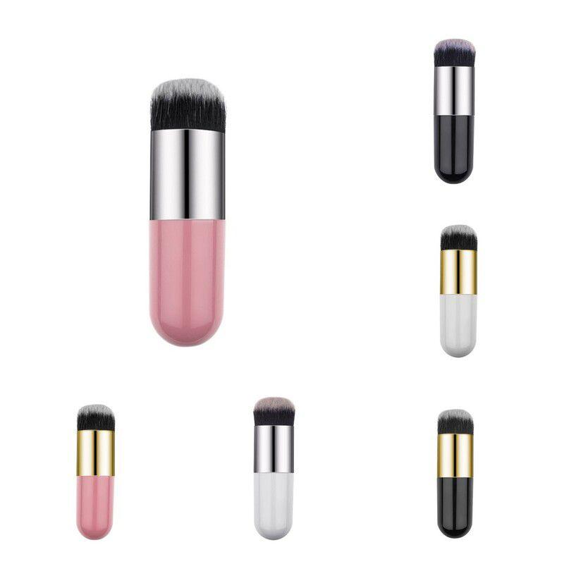 Versatile Chubby Pier Foundation Brush Ideal For Travelling And Daily Use